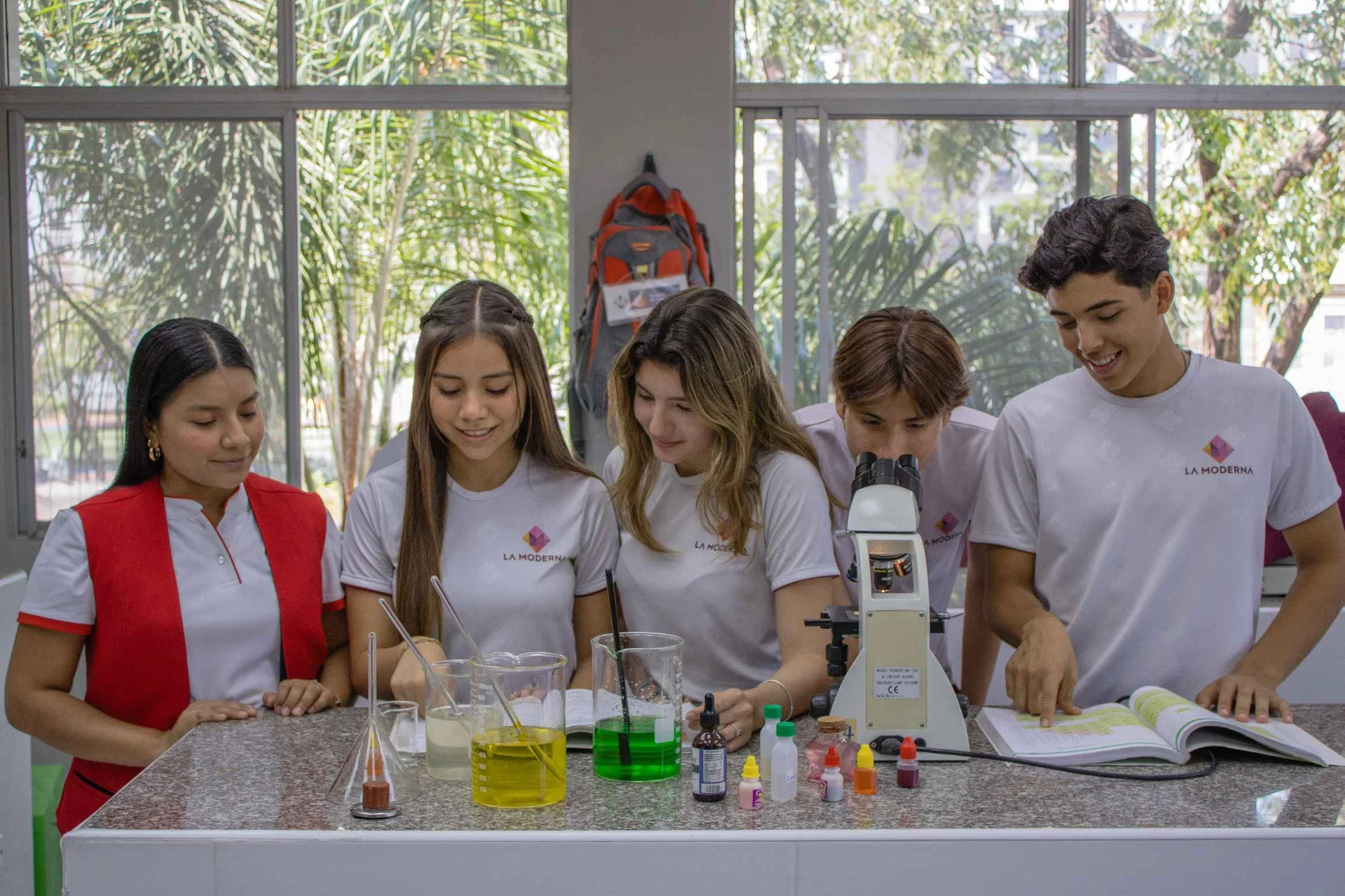 Entrega de libretas Primaria y Pre Escolar